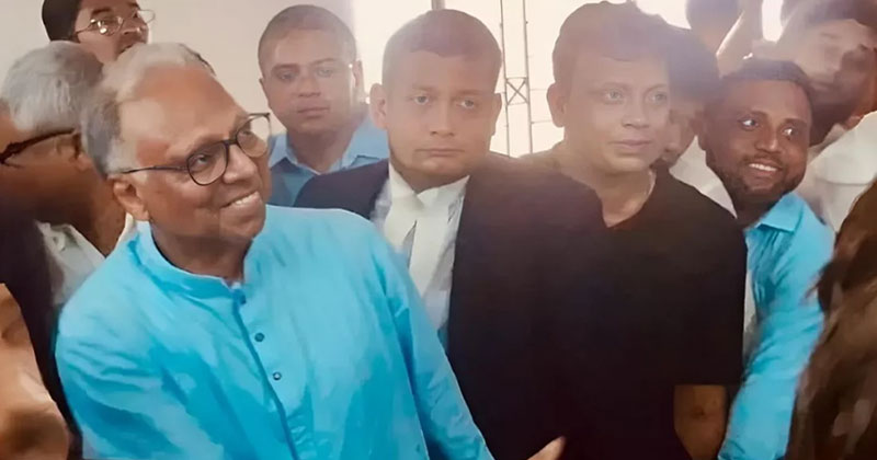 আত্মসমর্পণ করে কারাগারে গেলেন মাহমুদুর রহমান