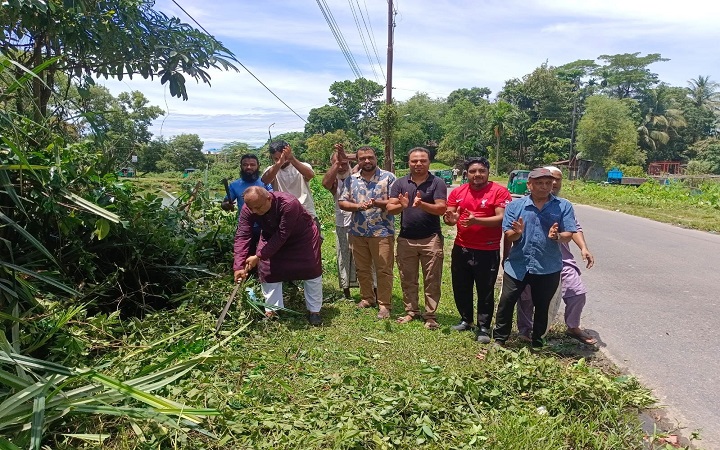 পরিচ্ছন্ন গোলাপগঞ্জ গড়তে সবাইকে এগিয়ে আসতে হবে: এমরান চৌধুরী এমপি