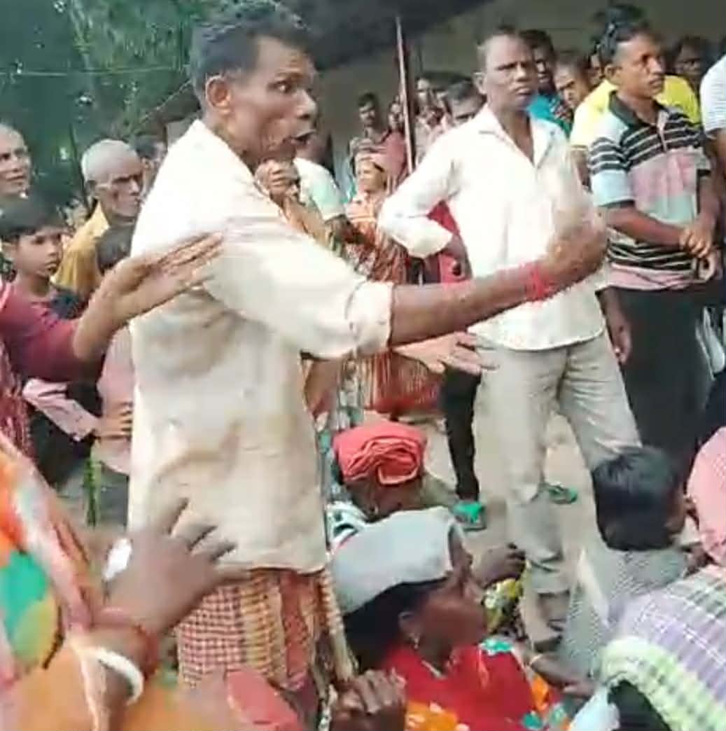 রেশন-ত/লবের দাবিতে নোয়াপাড়া চা বাগানে শ্রমিক কর্ম/বিরতি