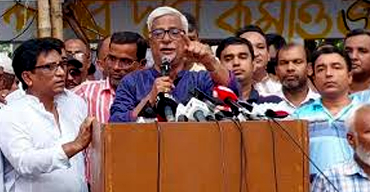 শেখ হাসিনাকে অবিলম্বে দেশে ফিরিয়ে আনুন : ফারুক