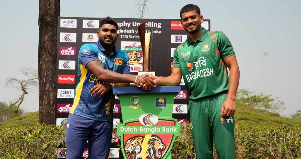 সিলেটের চা বাগানে টি-টোয়েন্টি সিরিজের ট্রফি উন্মোচন