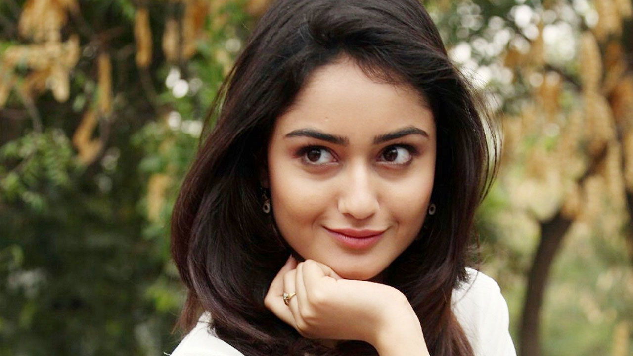 বিয়ে করছেন অভিনেত্রী ত্রিধা