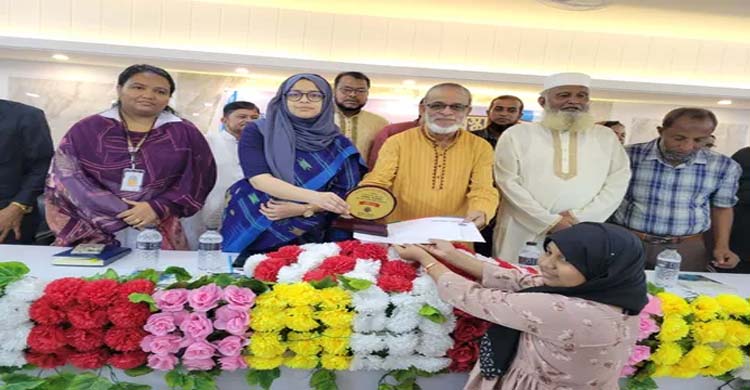 যারা মেধায় স্বাক্ষর রেখেছে তারাই  ভবিষ্যতে দেশ ও জাতি গঠনে নেতৃত্ব দেবে