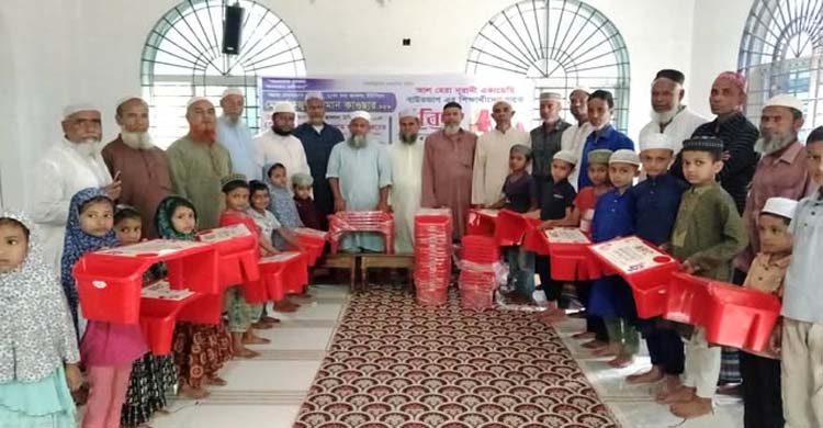 মুস্তাফিজুর রহমান কাওছার এর মত মানবিক মানুষ সমাজে খুব প্রয়োজন