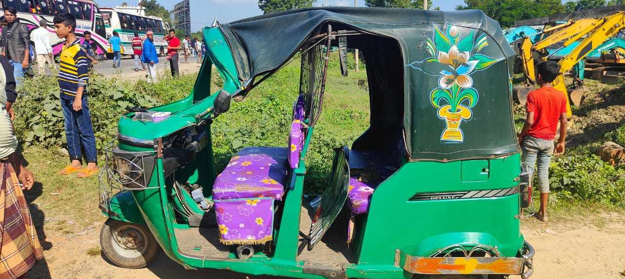 শায়েস্তাগঞ্জে পিকআপ-ভ্যানের ধাক্কায় আহত ৭