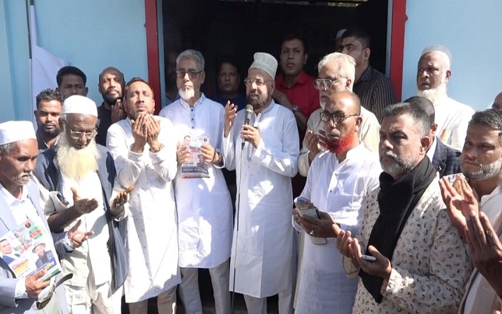 খালেদা জিয়া শুধু রাজনৈতিক নেত্রী নন, গণতন্ত্র ও মানুষের অধিকার প্রতিষ্ঠার প্রতীক-  এম এ মালিক