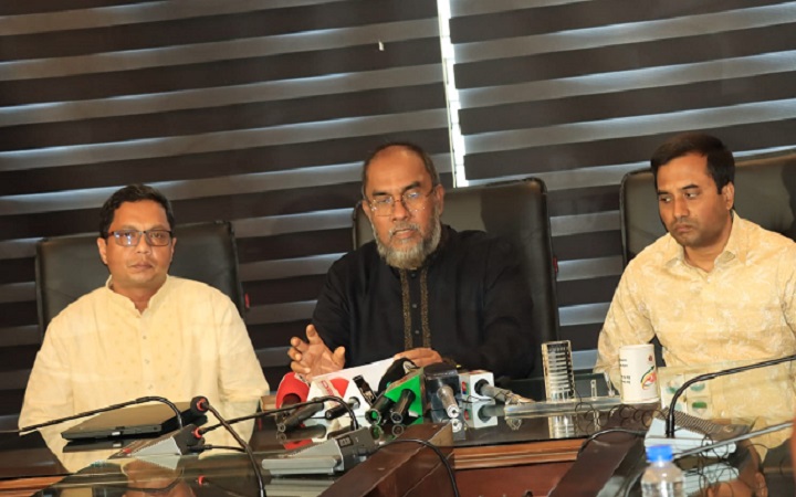 ৮ ঘণ্টাতেই বর্জ্যমুক্ত সিলেট, নগরবাসীকে ধন্যবাদ জানালেন সিসিক প্রশাসক