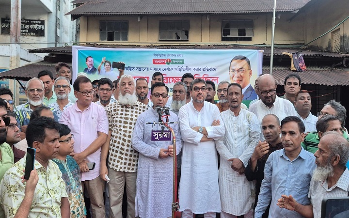 দেশকে অস্থিতিশীল করার অপচেষ্টা শক্ত হাতে দমন করা হবে: মুক্তাদির