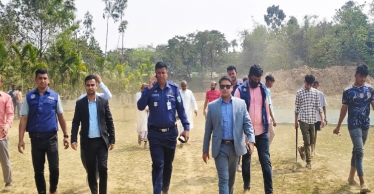 জাফলংয়ে বালু উত্তোলন বন্ধে প্রশাসনের অ ভি যা ন: পেলুডার ও ট্রাক জব্দ, আ ট ক ২