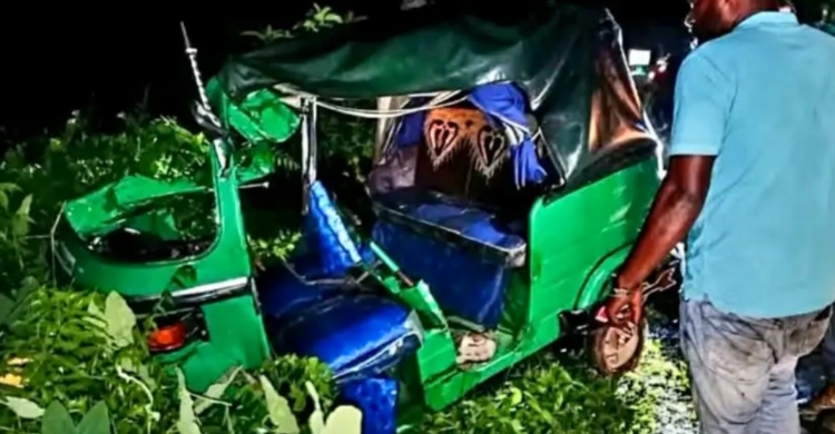 গোলাপগঞ্জে পিকআপ ভ্যানের ধা*ক্কায় সিএনজি যাত্রী নি হ ত, স্ত্রী-সন্তানসহ ৩ জন আ হ ত