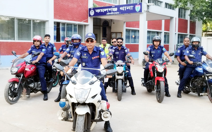 কমলগঞ্জ থানা পুলিশের বিশেষ মহড়া