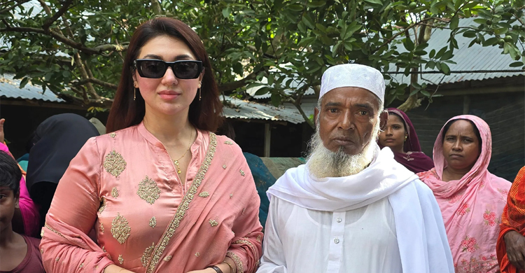 সেই রইস উদ্দিনের বাড়িতে অপু বিশ্বাস