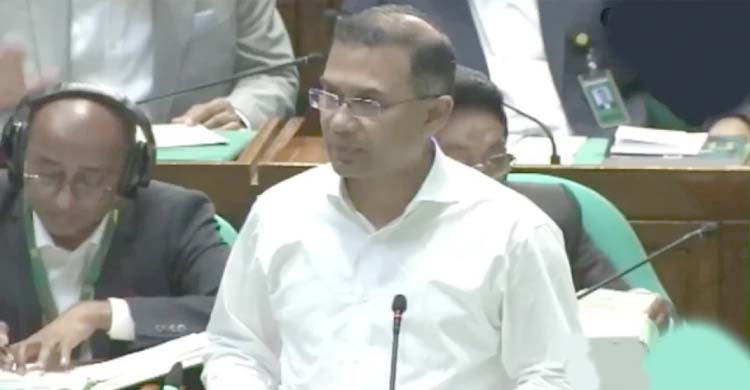 প্রাথমিকের শিক্ষকদের ইংরেজি বিষয়ে প্রশিক্ষণের পরিকল্পনা রয়েছে: প্রধানমন্ত্রী