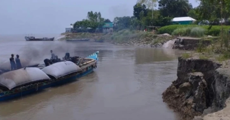 যমুনার পানি বি প ৎ সীমার কাছাকাছি, সিরাজগঞ্জে নতুন নতুন এলাকা প্লা বি ত