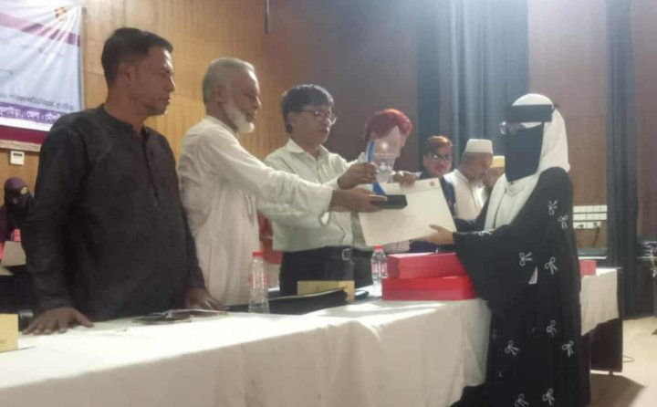 কুলাউড়ায় মেধাবী শিক্ষার্থীদের মাঝে পুরস্কার বিতরণ