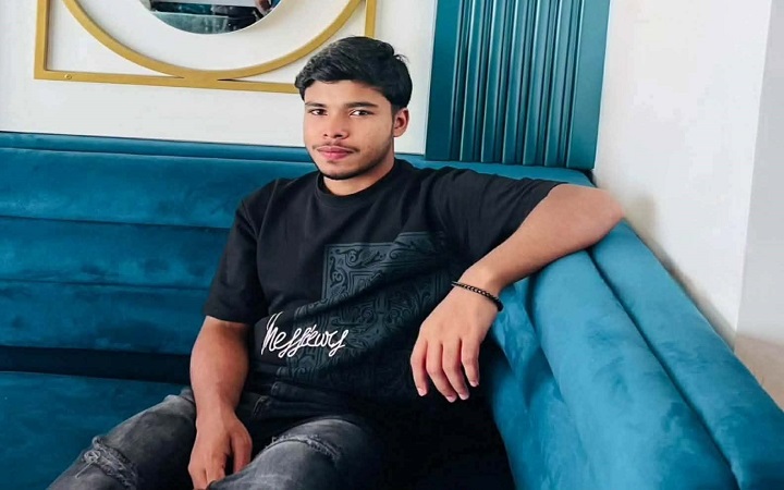 বড়লেখায় সড়কে ঝরল তরুন প্রাণ