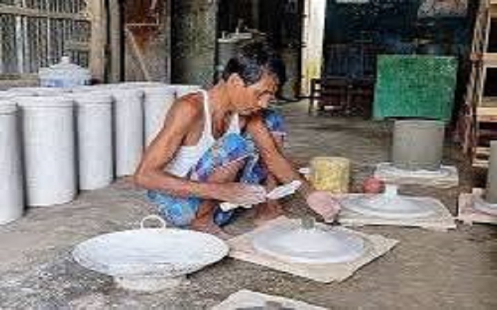 বিলুপ্তির পথে মাধবপুরের  ঐতিহ্যবাহী ফিল্টার শিল্প