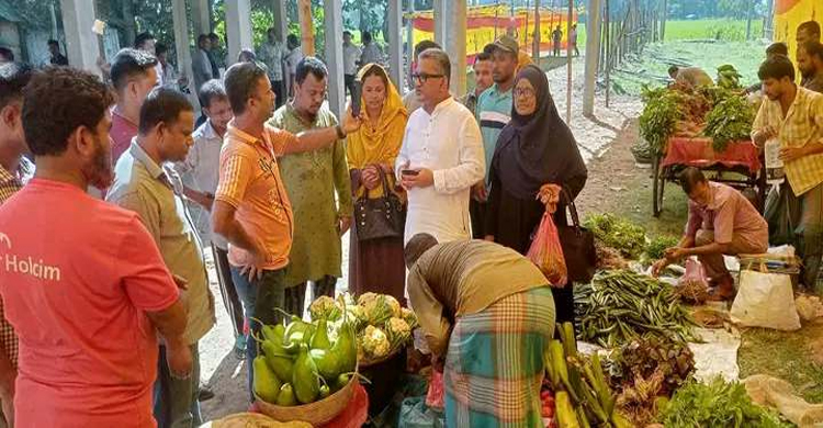 কুলাউড়ায় সাপ্তাহিক হাটের যাত্রা শুরু