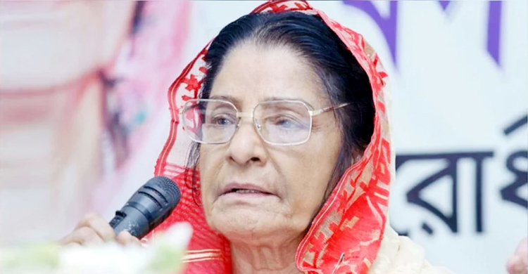ভাঙন পরিস্থিতিতে নির্বাচনে যাবেন না রওশন এরশাদ