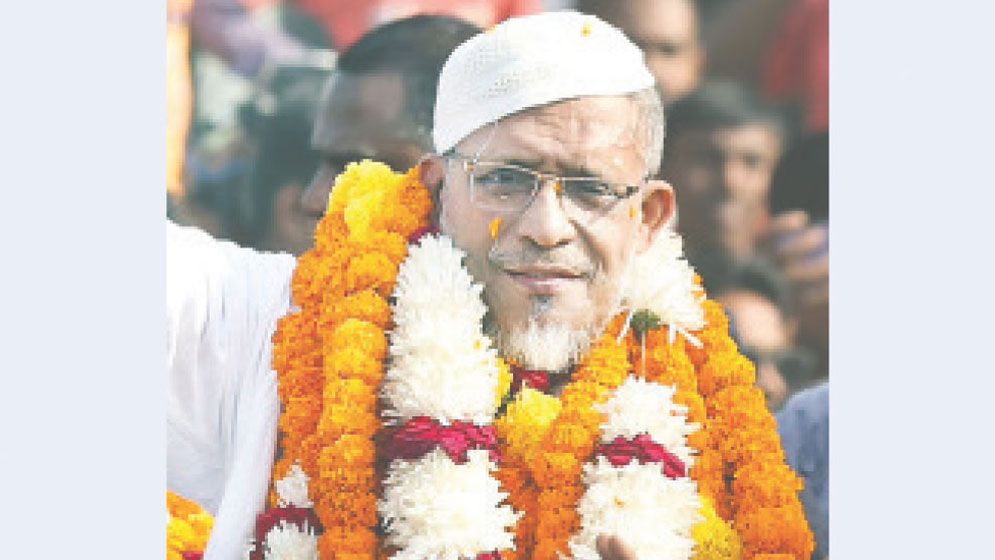 সি*সিইউতে লুৎফুজ্জামান বাবর