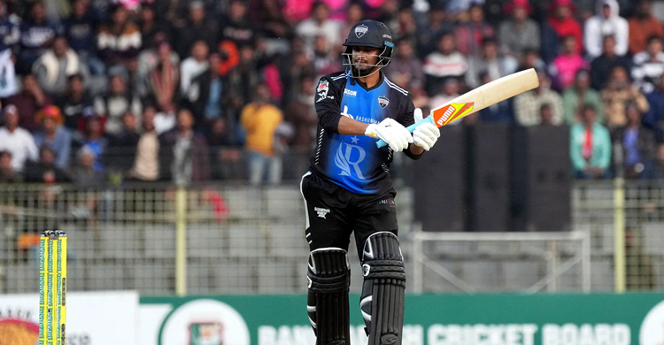 অলরাউন্ডার পরিচয়টাই ভুলিয়ে দিচ্ছেন সাকিব আল হাসান