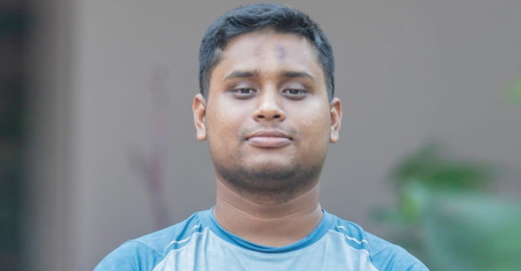 নিজের সম্পদের হিসাব নিয়ে মুখ খুললেন হাসনাত