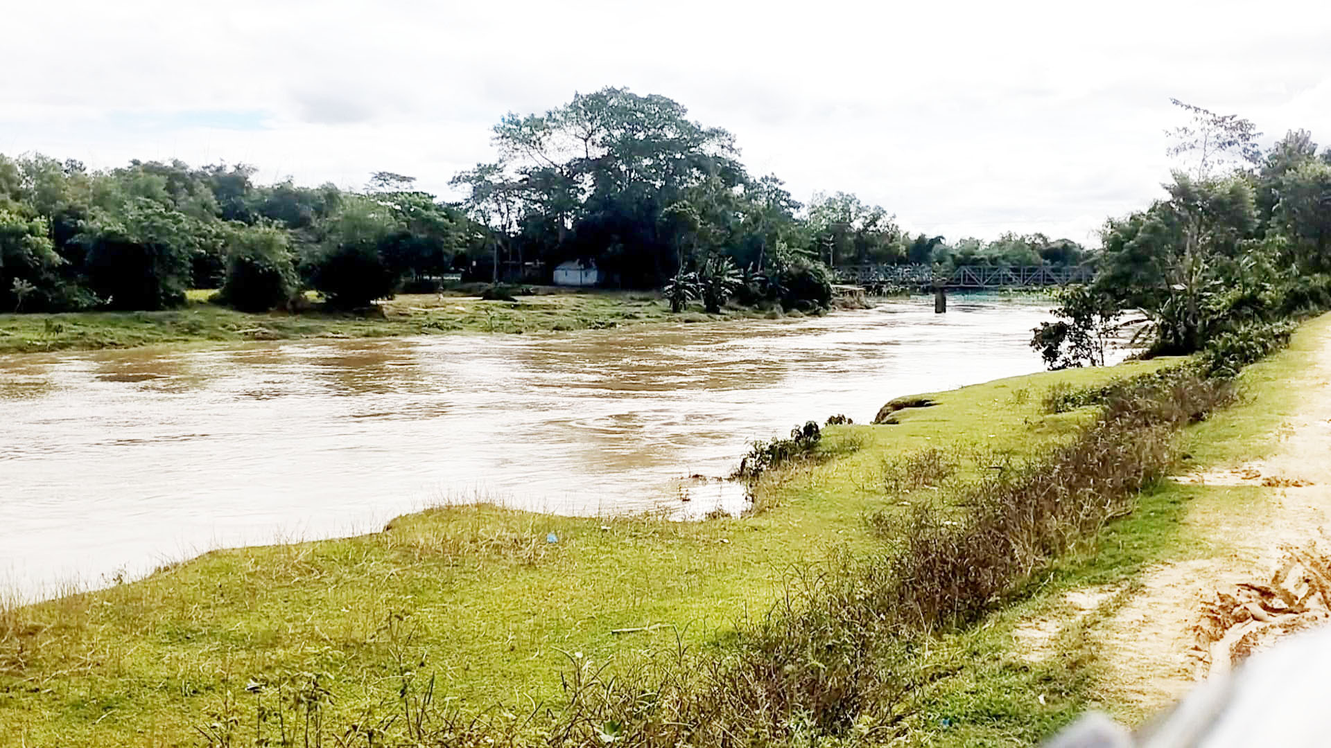 কমলগঞ্জে ধলাই নদীর পানি বৃদ্ধি