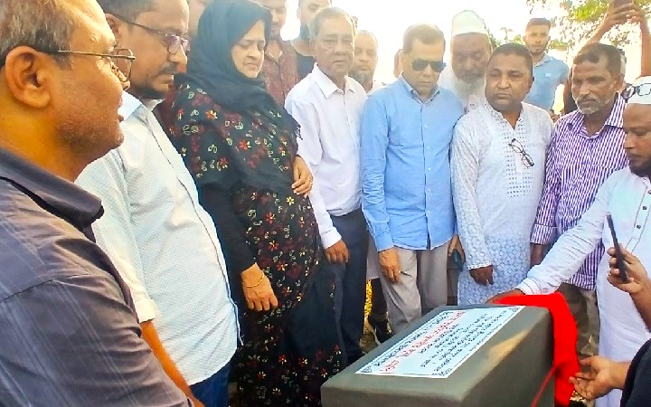 &lsquo;বিশ্বনাথ-ওসমানীনগরের কোনো রাস্তা কাঁচা থাকবে না&rsquo;: এমপি লুনা