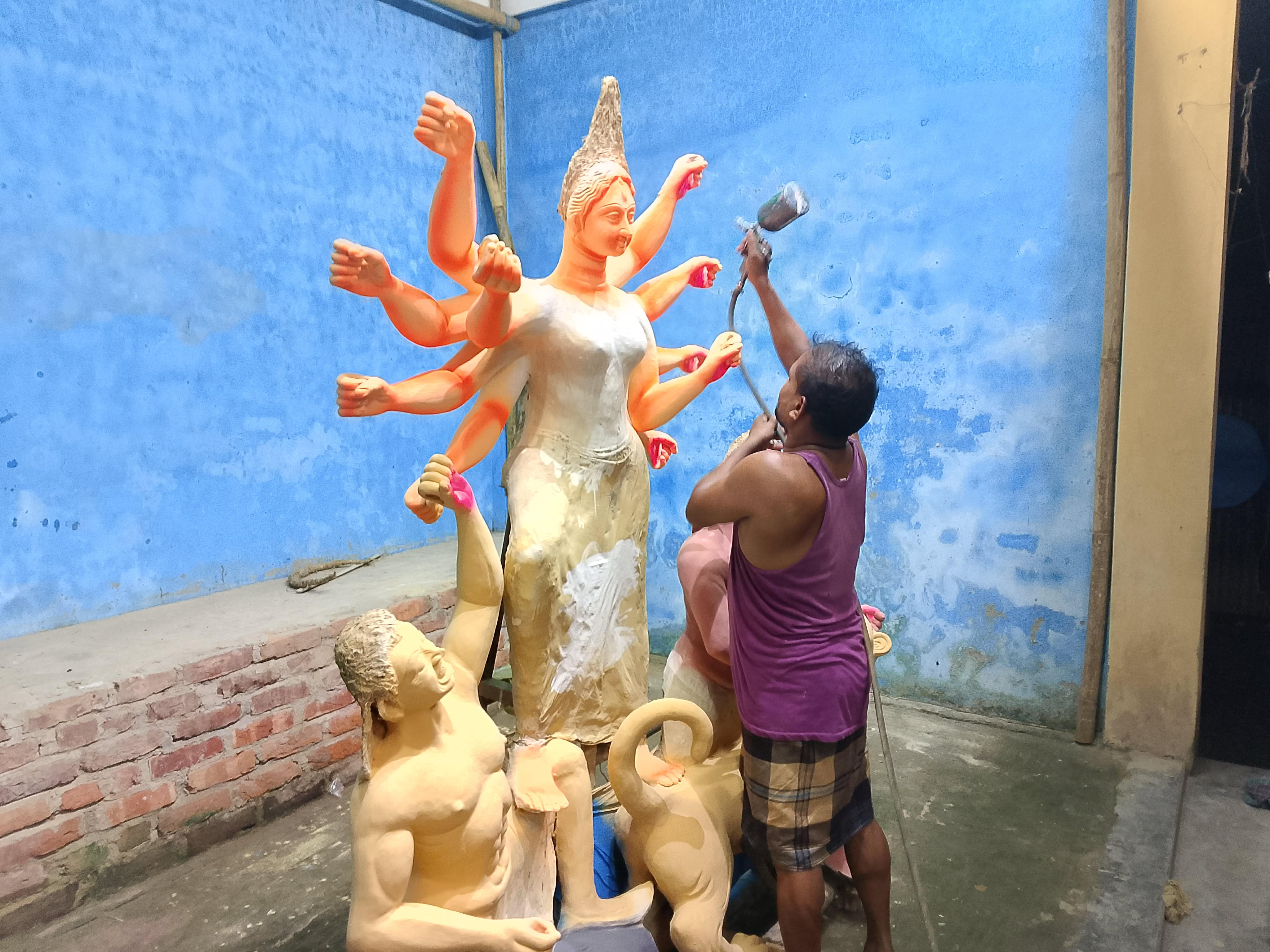 দুর্গোৎসবে মাতার অপেক্ষায় গোলাপগঞ্জবাসী