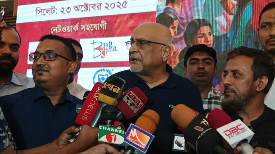 প্রধান উপদেষ্টার আকাঙ্খা এগিয়ে নিতে পারেননি সহযোগীরা : ড. দেবপ্রিয় ভট্টাচার্য