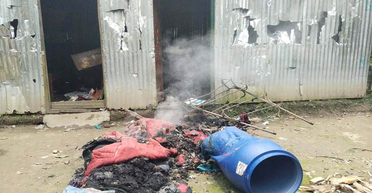 মাদকের অপবাদে দুই দফা হামলা, ভাঙচুর, লুটপাট ও অগ্নিসংযোগের অভিযোগ, আ হ ত ১৫