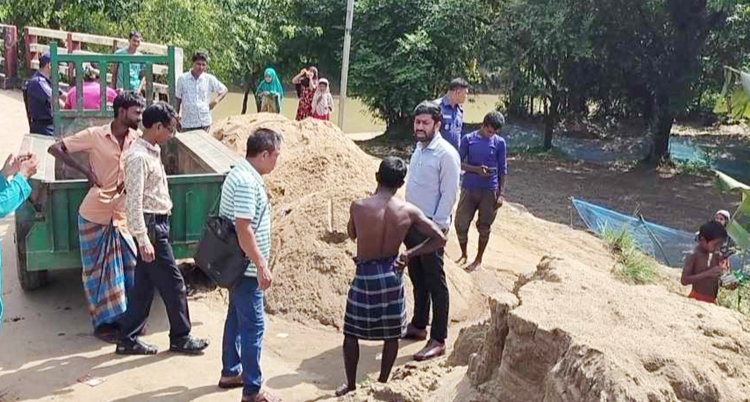 দোয়ারাবাজারে অবৈধভাবে বালু উত্তোলন, ৫০ হাজার টাকা জরিমানা 