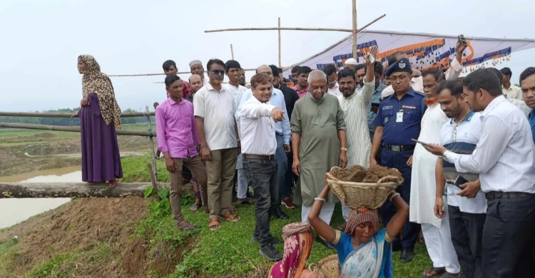 জৈন্তাপুরে ভুগলিখাল পুনঃখনন প্রকল্পের উদ্বোধন করলেন মন্ত্রী আরিফুল হক