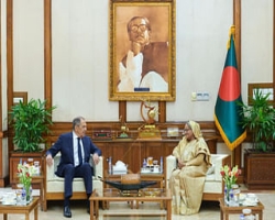 প্রধানমন্ত্রীর সঙ্গে রাশিয়ার পররাষ্ট্রমন্ত্রীর বৈঠক 