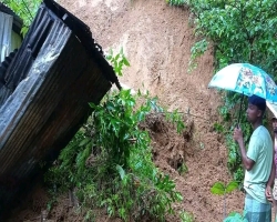 জৈন্তাপুরে টিলা ধসে অন্তঃসত্ত্বা গৃহবধূসহ আহত ৩