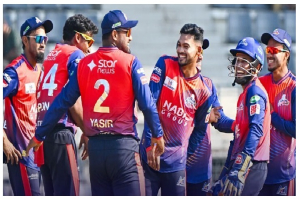 বিপিএলের ১৯তম ম্যাচে রাজশাহীর বিপক্ষে টস জিতে ফিল্ডিংয়ে চট্টগ্রাম