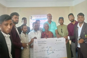 নবীগঞ্জে সোনালী লাইফ ইন্স্যুরেন্সের মৃত্যু দাবির চেক হস্তান্তর নবীগঞ্জে সোনালী লাইফ ইন্স্যুরেন্সের মৃত্যু দাবির চেক হস্তান্তর