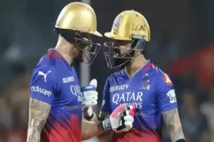 আইপিএলে গুজরাটকে ৪ উইকেটে হারিয়েছে বেঙ্গালুরু