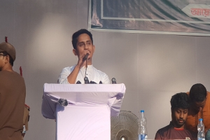 ‘এক ফ্যাসিস্টকে বিদায় করেছি, অন্যটাকে জায়গা দেওয়ার জন্য না’