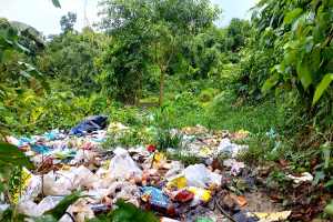 শাবি'র টিলা গুলো যেন বিকল্প ডাস্টবিন