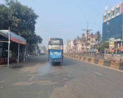 রাজধানীতে যান চলাচল সীমিত, ছাড়ছে না দূরপাল্লার বাস