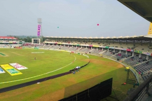 ঘরের দল সিলেট স্ট্রাইকার্সের ম্যাচেও দর্শক খরা