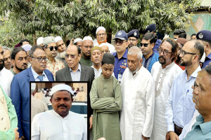 মধ্যপ্রাচ্য সংঘাতে মৃত্যু বড়লেখা সালেহ উদ্দিনের স্ত্রী সন্তানদের কাছে মৃতদেহ হস্তান্তর করলেন প্রবাসী কল্যাণ মন্ত্রী আরিফুল হক