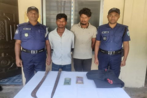 ছাতকে ডাকাতির ২৪ ঘণ্টার মধ্যেই রহস্য উদঘাটন, ২ ডাকাত গ্রেফতার, উদ্ধার লুণ্ঠিত টাকা ও দেশীয় অস্ত্র