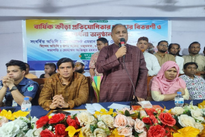 লেখাপড়ার পাশাপাশি শিক্ষার্থীদের খেলাধুলায়ও মনোযোগী হতে হবে : এমপি এমরান আহমদ চৌধুরী