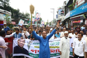 লোকারণ্য বিয়ানীবাজারে মধ্যমণি অ্যাডভোকেট এমরান চৌধুরী