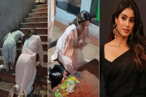 হাঁটুতে ভর দিয়ে তিরুপতি মন্দিরে জাহ্নবী