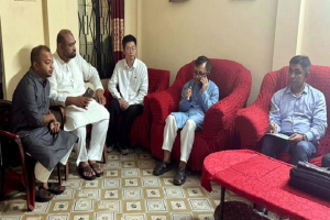 মন্ত্রী খন্দকার আব্দুল মুক্তাদিরের হস্তক্ষেপে  সিলেটে জ্বালানি তেলের রেশনিং প্রত্যাহার