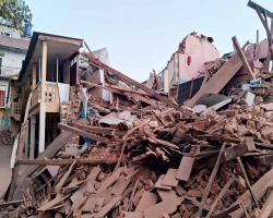নেপালে ভূমিকম্পে নিহতের সংখ্যা ১২৫