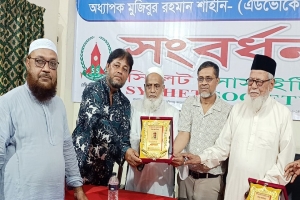 মানুষের পাশে দাঁড়ানো সামাজিক দায়িত্ব:  ভাষা সৈনিক মাসউদ খান
